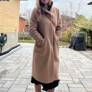 Beige Aritzia - Wilfred cocoon Coat, Size Small Long. Well loved